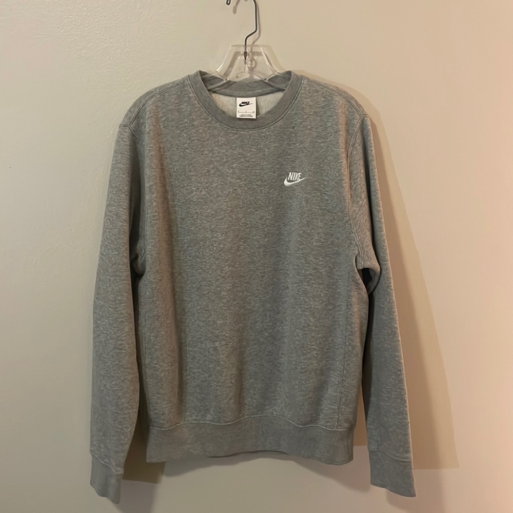 Light grey nike crew neck!
